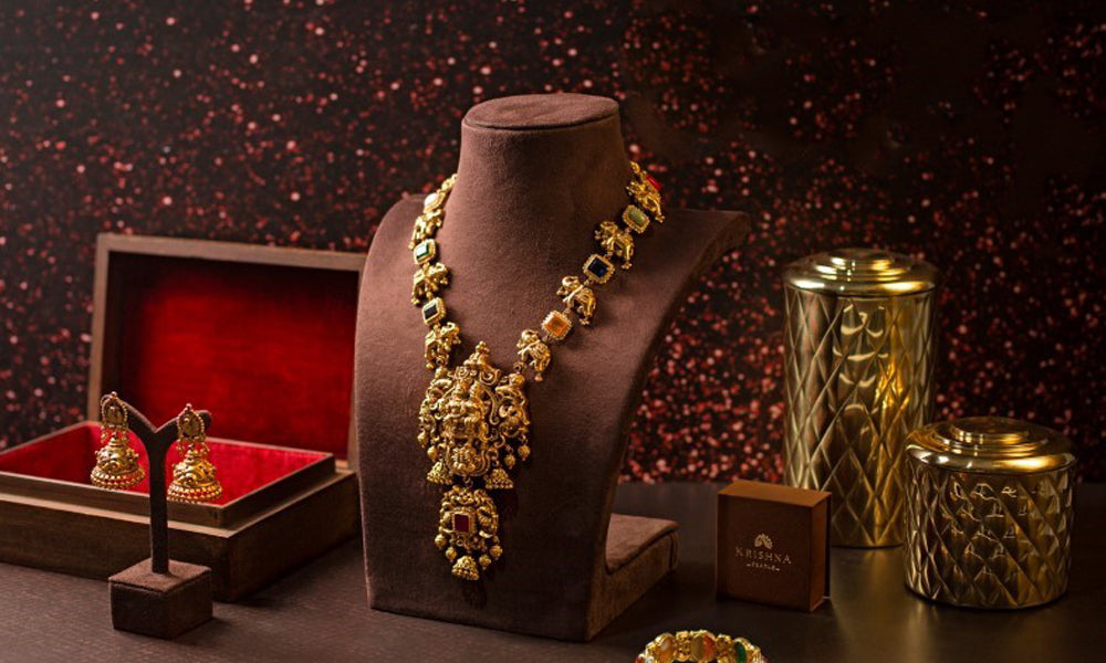Did You Think You Can't Style Traditional Jewellery With Dresses? Think Again!